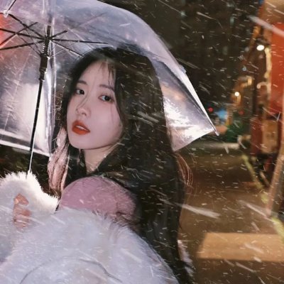 站起来的女孩 海报